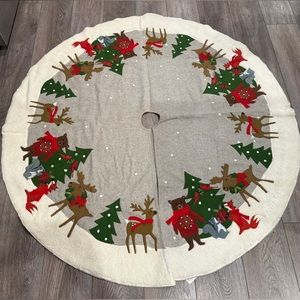 Crate&Barrel 52" Wool Holiday Critter Animal Tree Skirt - Like New!